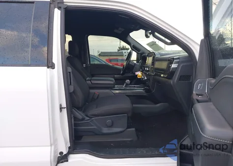 2021 Ford F-150 Xlt z USA, uszkodzony, nr VIN 1FTEX1EP5MKD85384